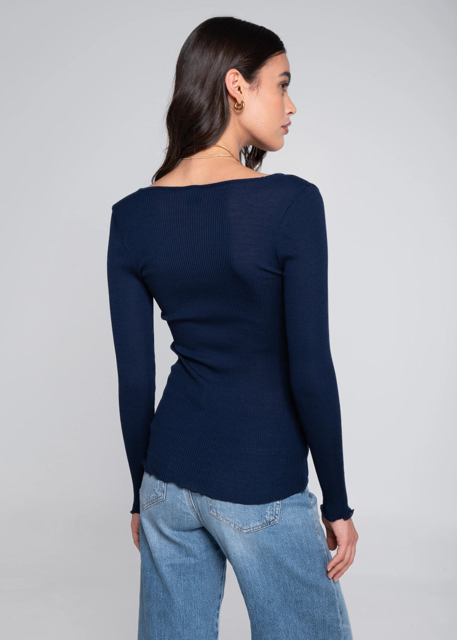 Osalito Wool Silk Rib Long Sleeve V-Neck Top