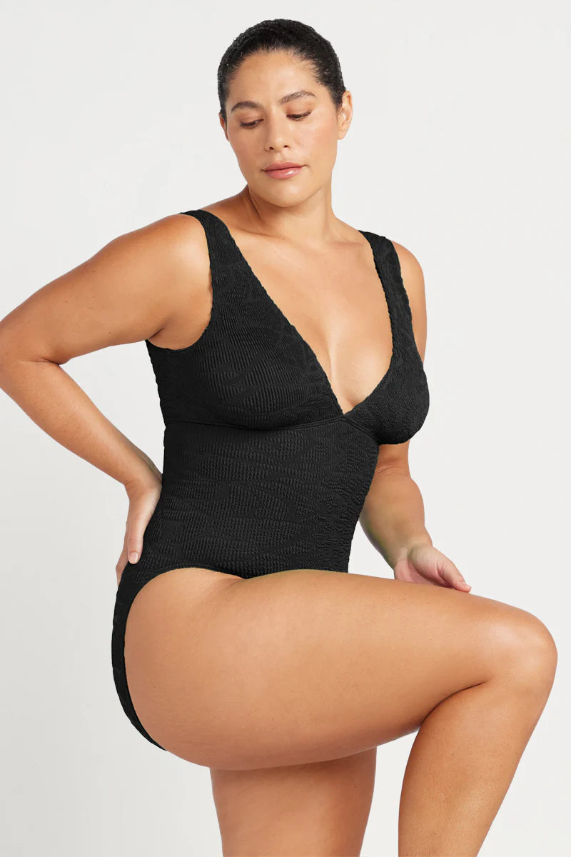 Artesands O'Keefe V-Neck Fullpiece
