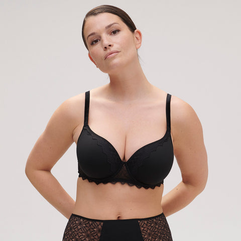 Ultimate Comfort in the Caresse Spacer Plunge Tshirt Bra
