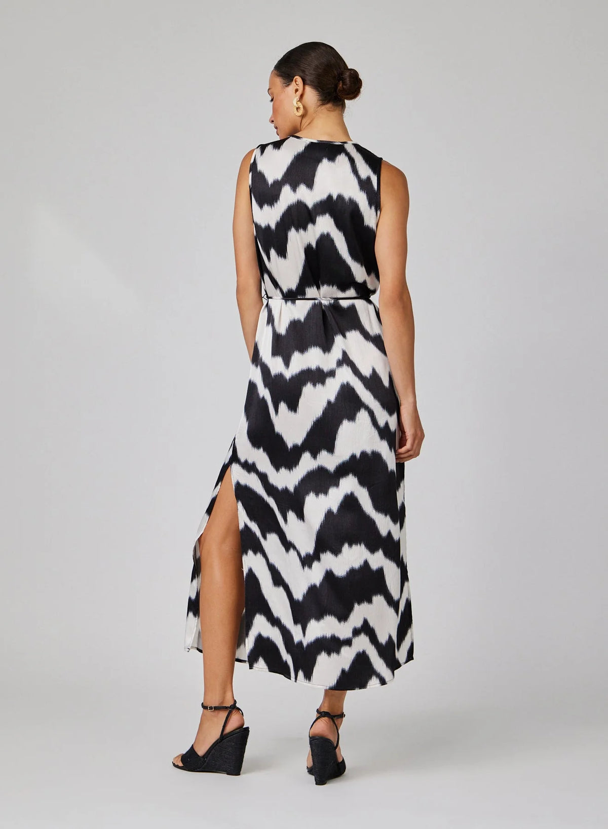 Bella Dahl Sleeveless Belted Maxi Dress