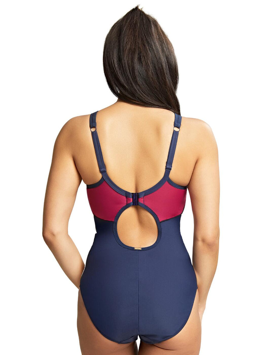 Fullpieces – Melmira Bra & Swimsuits